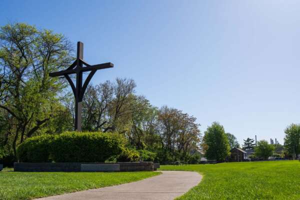 alumni-park-feature alumni-park-feature